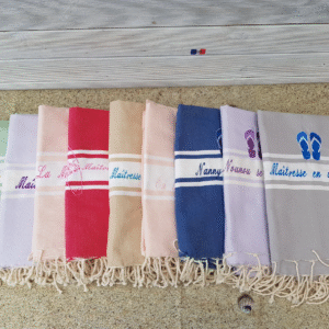 Fouta plate au fil lurex argenté